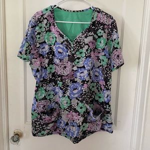 Cherokee Infinity scrub top